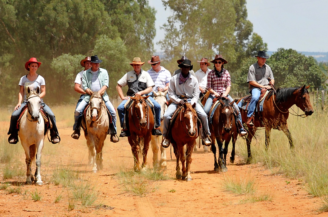 Diamond X cowboy-ranch-year-end-function_orig-1